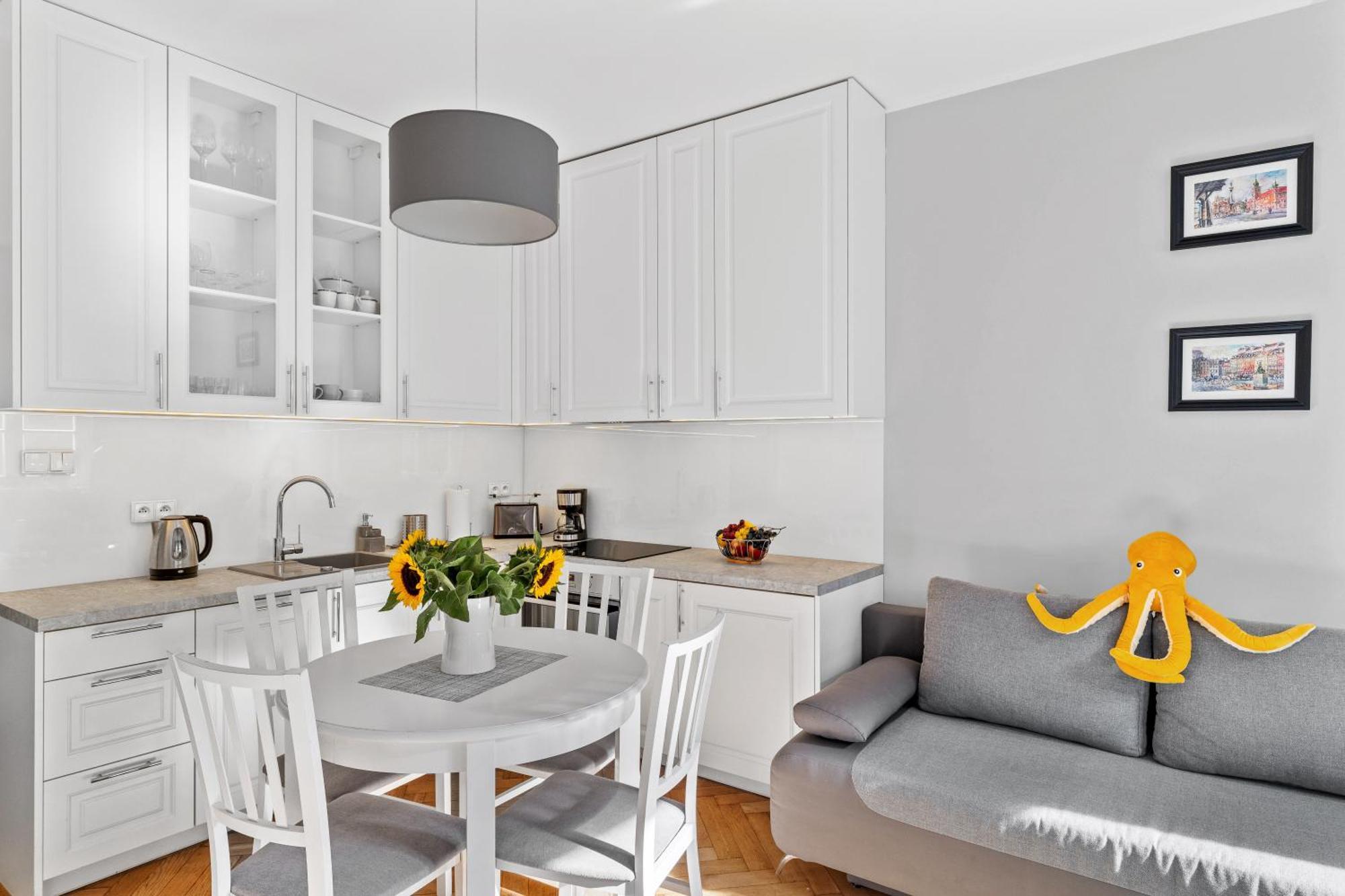 Cute Apartment In The Historic Old Town Of Warschau Buitenkant foto